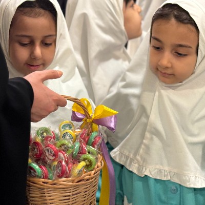 بازدید دبستان