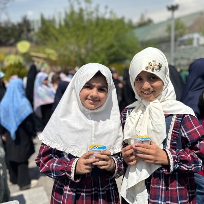 لبخند به توان امید
